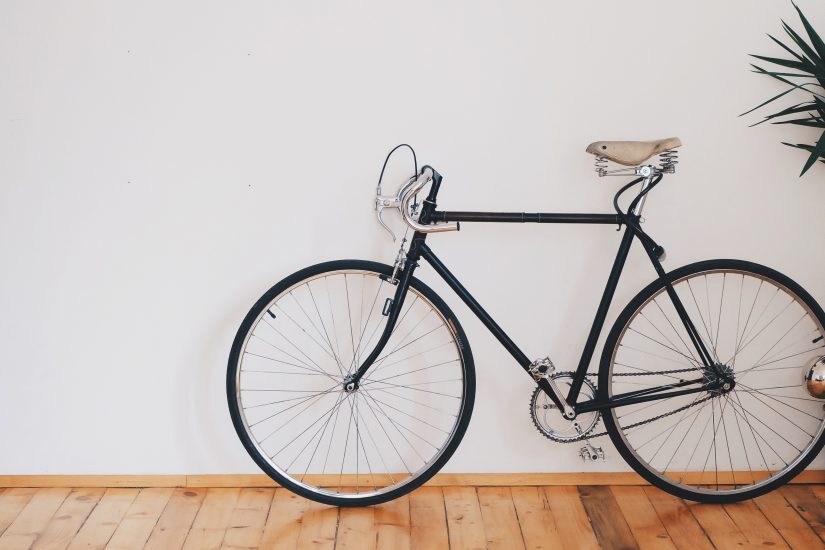 MEAME designs high-performance fashion for demanding city bikers